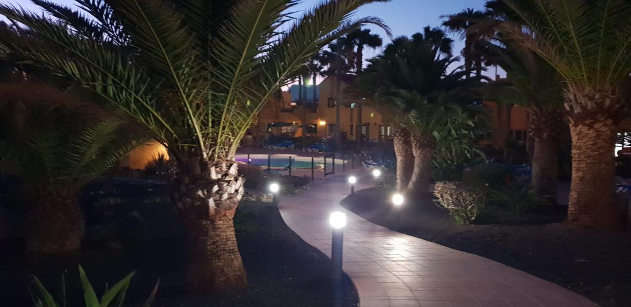 Oasis Royal 3 Piscinas Apartment Corralejo Luaran gambar